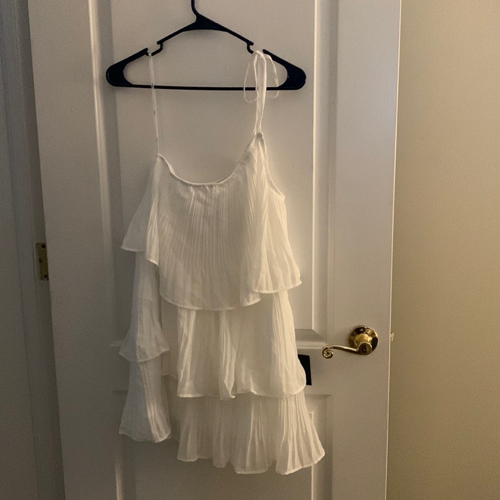 Lulus - Blowing kisses white pleaded one shoulder mini dress